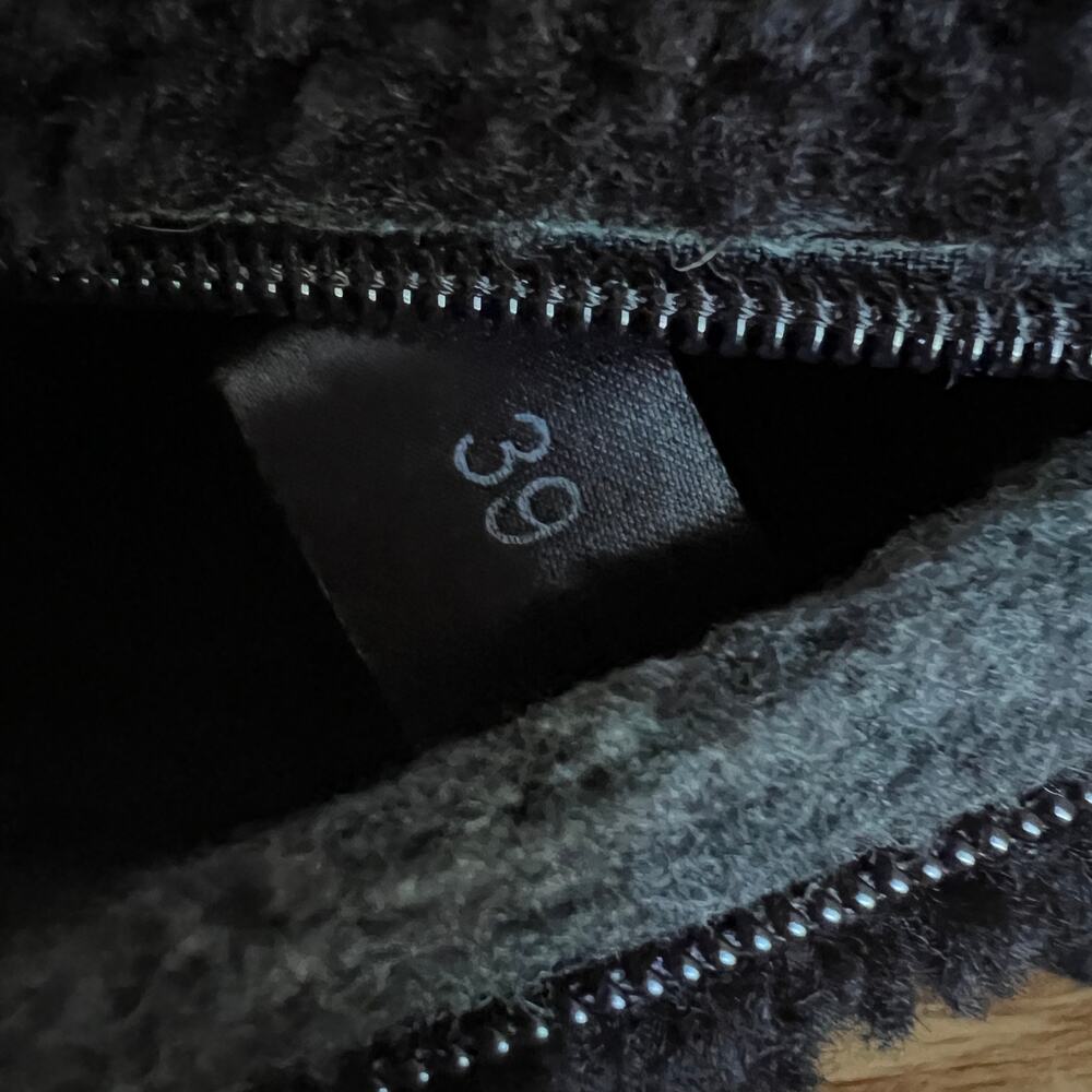 Roam Mini Boosh Faux Shearling Black Boots Size 39 - Picture 9 of 13